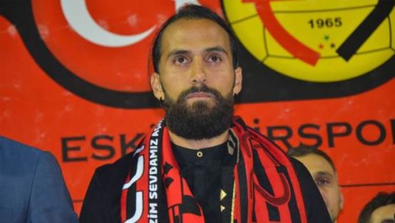 Erkan Zengin resmen Eskişehirspor'da