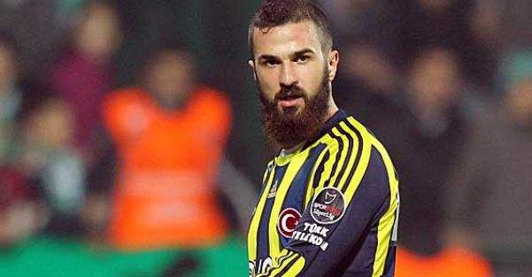 Ersun Yanal Genç oyuncuyu kadro dışı bıraktı