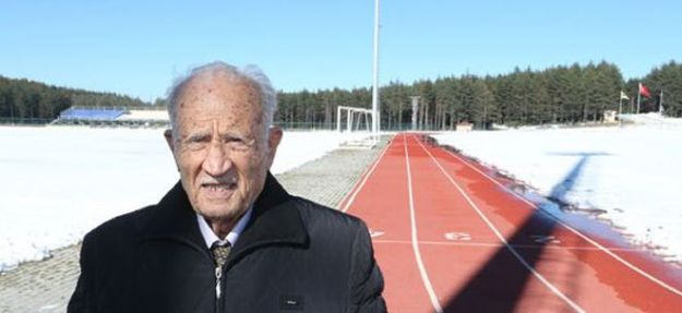 Eşref Aydın vefat etti