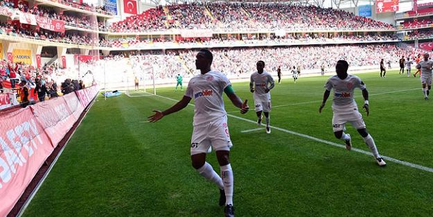 Eto'o Galatasaray'ı yıktı: 4-2