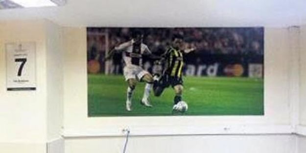 Fenerbahçe Kulübü Gökhan Gönül'ün fotoğraflarını sansürledi