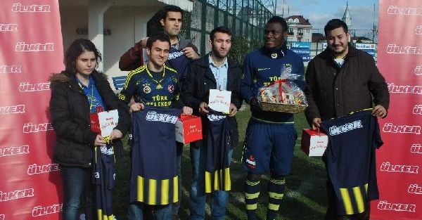 Fenerbahçe 'ülker Ayin Golü' Yarişmasinin Ekim Ayi Galibi Emmanuel Emenike Oldu