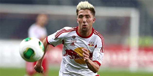 Fenerbahçe ve Galatasaray'a ilk transfer darbesi!