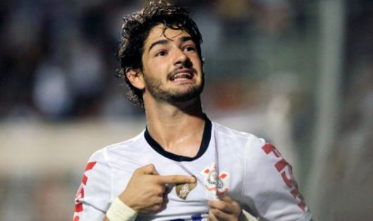 Fenerbahçe'den Pato'ya bekle!