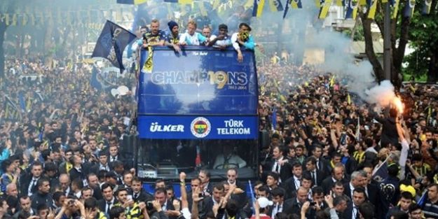 Fenerbahçe'den şampiyonluk turu