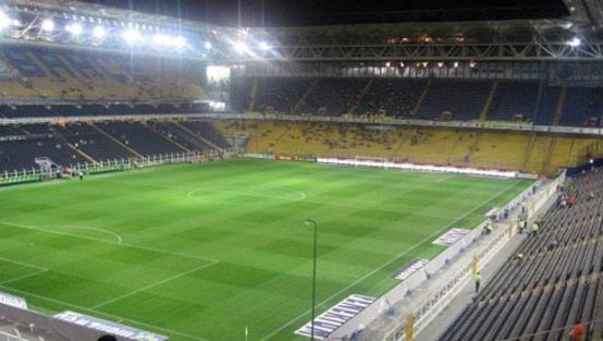 Fener'in maçı seyircisiz.