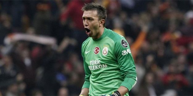 Fernando Muslera’ya 35 milyon Euro