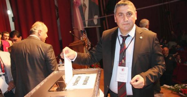Fethiyespor'da Öztürk Yeniden Başkan