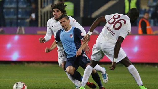 Fırtına Ankara'da tekledi