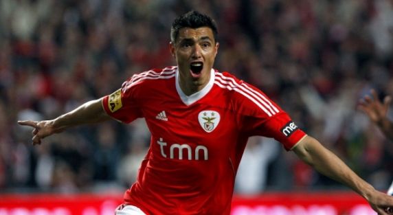 FLAŞ! Cardozo imzayı atıyor