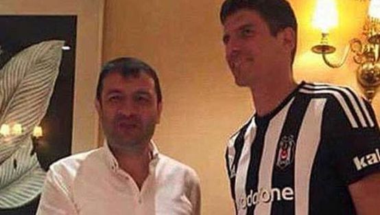 Formayı giydi, Bugün İstanbul'da.