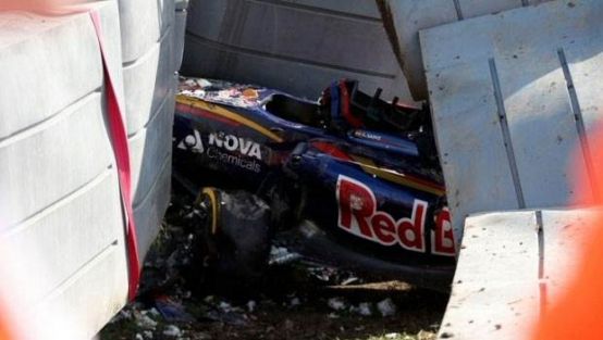 Formula 1'de feci kaza!