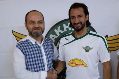 Hasan Kabze, Akhisar'a imza attı