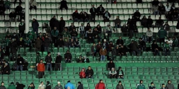 İlk hafta boş tribünlere oynandı
