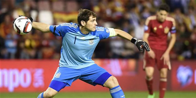 İspanya'nın tesellisi Casillas'ın rekoru!