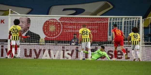 Kadıköy’de şok… Fenerbahçe evinde puanı unuttu