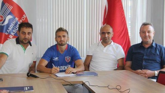 Karabükspor'da iki imza