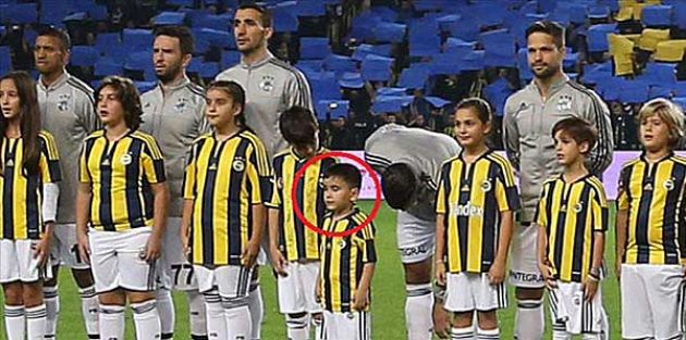 Kayserili minik Fenerbahçeli Kadıköy'de
