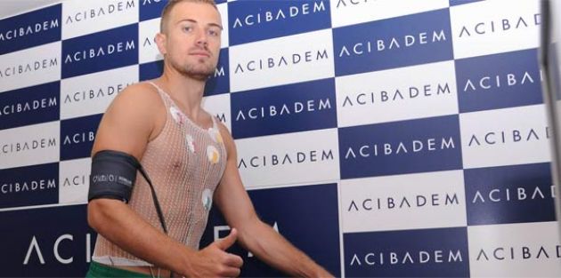 Mert Günok sağlık kontrolünden geçti