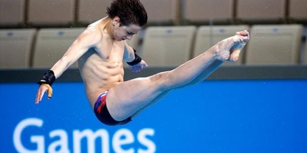 Milli yüzücümüzden büyük başarı !