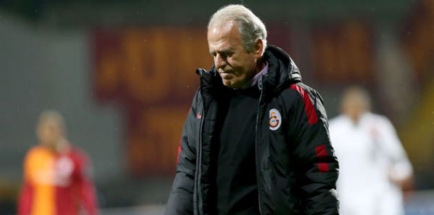 Mustafa Denizli'den sert uyarı!