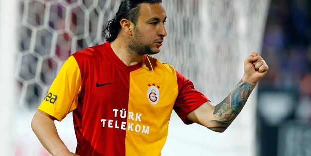 Necati Ateş futbolu bıraktı!
