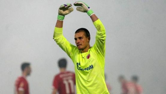 Niasse & Rajkovic’in eli kulağında