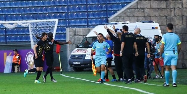 Osmanlıspor, Adanaspor'u devirdi