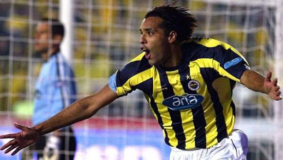 Pierre van Hooijdonk'tan Robin van Persie atağı