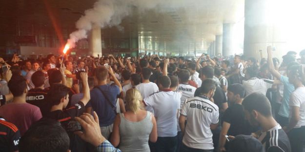 Q7 Geldi, Havalimanı Yıkıldı!