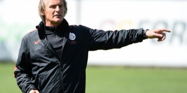 Riekerink Galatasaray'a öyle bir paraya imza attı ki...