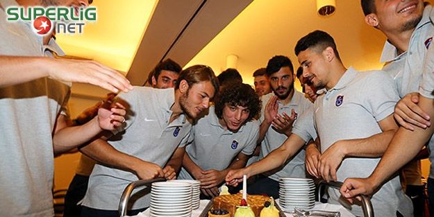 Salih Dursun’a doğum günü sürprizi