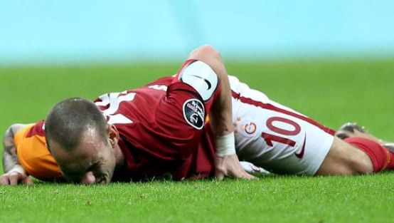 Sneijder sezonu kapatabilir