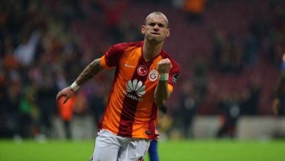 Sneijder’den o isme büyük fırça!