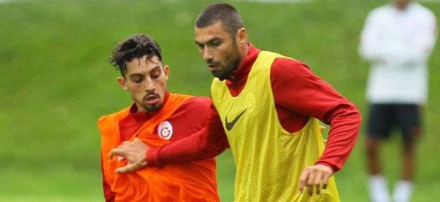 Şok sözler ! Galatasaray’ı karıştırmak istiyorlar..