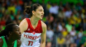 Nevriye Yılmaz basketbolu bıraktı!