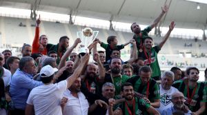 Sakaryaspor 2. Lig'e yükseldi!