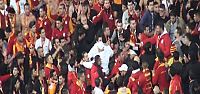 3 Galatasaray taraftarı tutuklandı