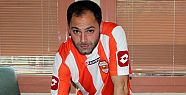 Adanaspor'a imza attı