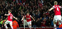 Arsenal Liverpool'u da devirdi!