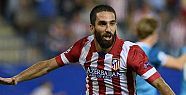 Atleticolu Taraftarlar Arda'yı Ayın Futbolcusu...