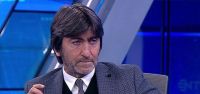 Dilmen: 'Riekerink göz göre göre puan...