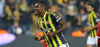 Emenike'yi Kim Ayağa Kaldırdı!