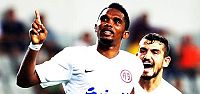 Eto'o'lu Antalyaspor, Başakspor'u devirdi