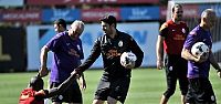 G.Saray'ı Şaş, Davala ve Taffarel çalıştırdı
