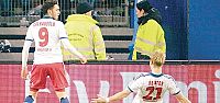 Hakan Çalhanoğlu golünü attı