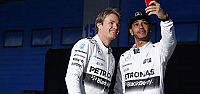 Hamilton Macaristan'da ilk sırada!