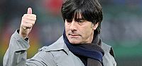 Löw, Emre Can'ı seçti !