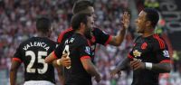 Manchester United zorla..