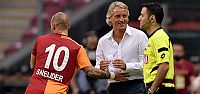 Mancini'ye ilginç sürpriz!